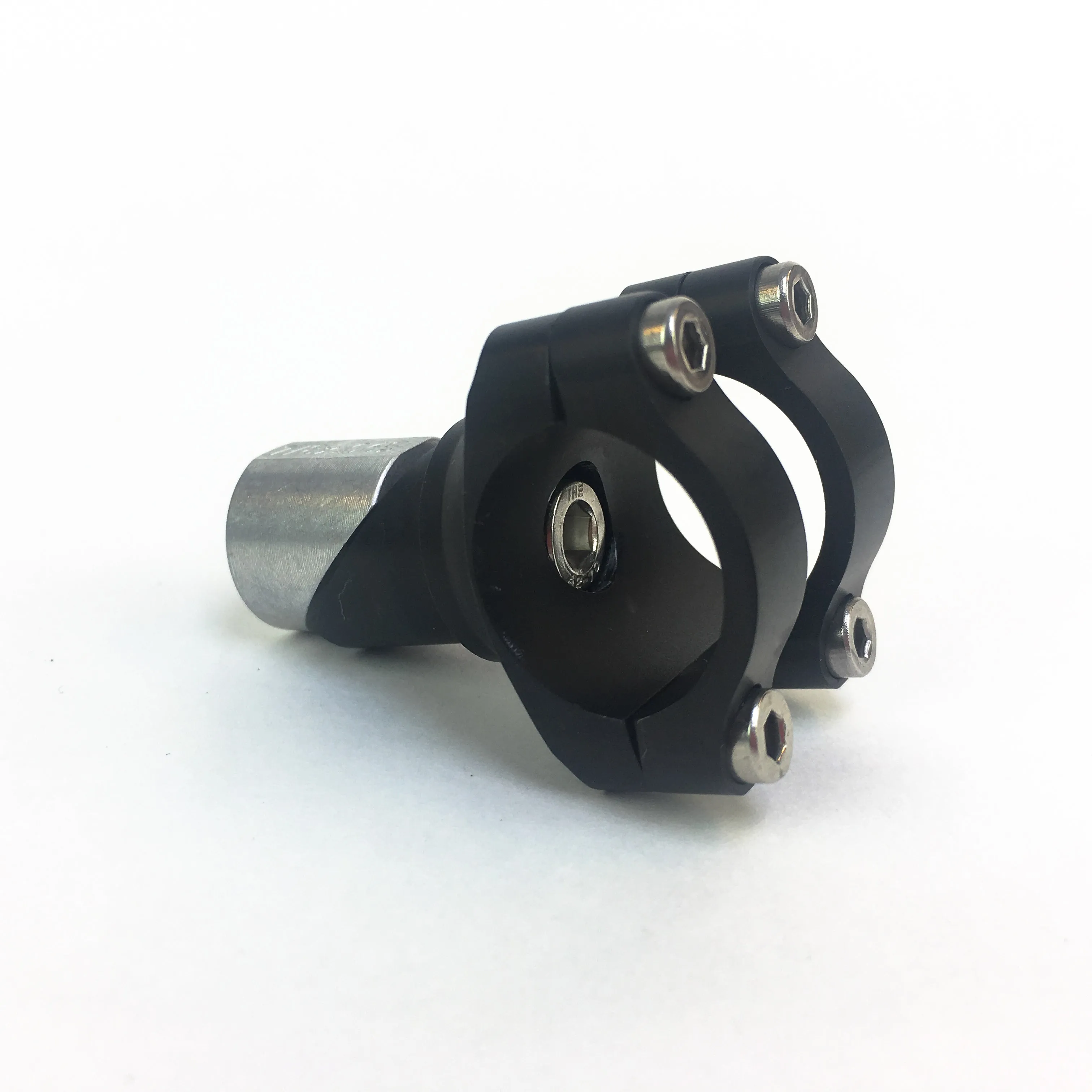 4-Bolt Wedge T-Clamp