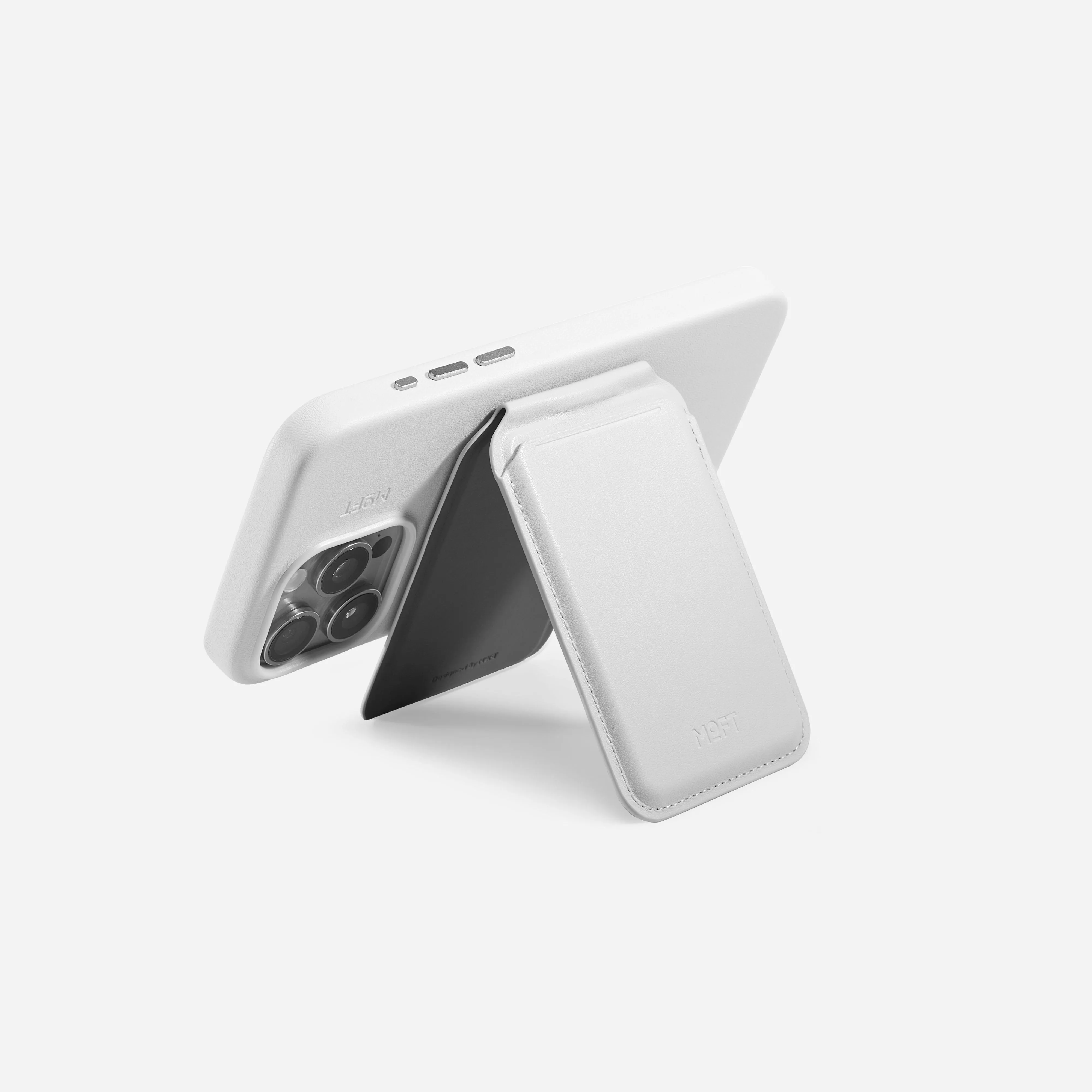 Flash Wallet & Stand - MagSafe Compatible