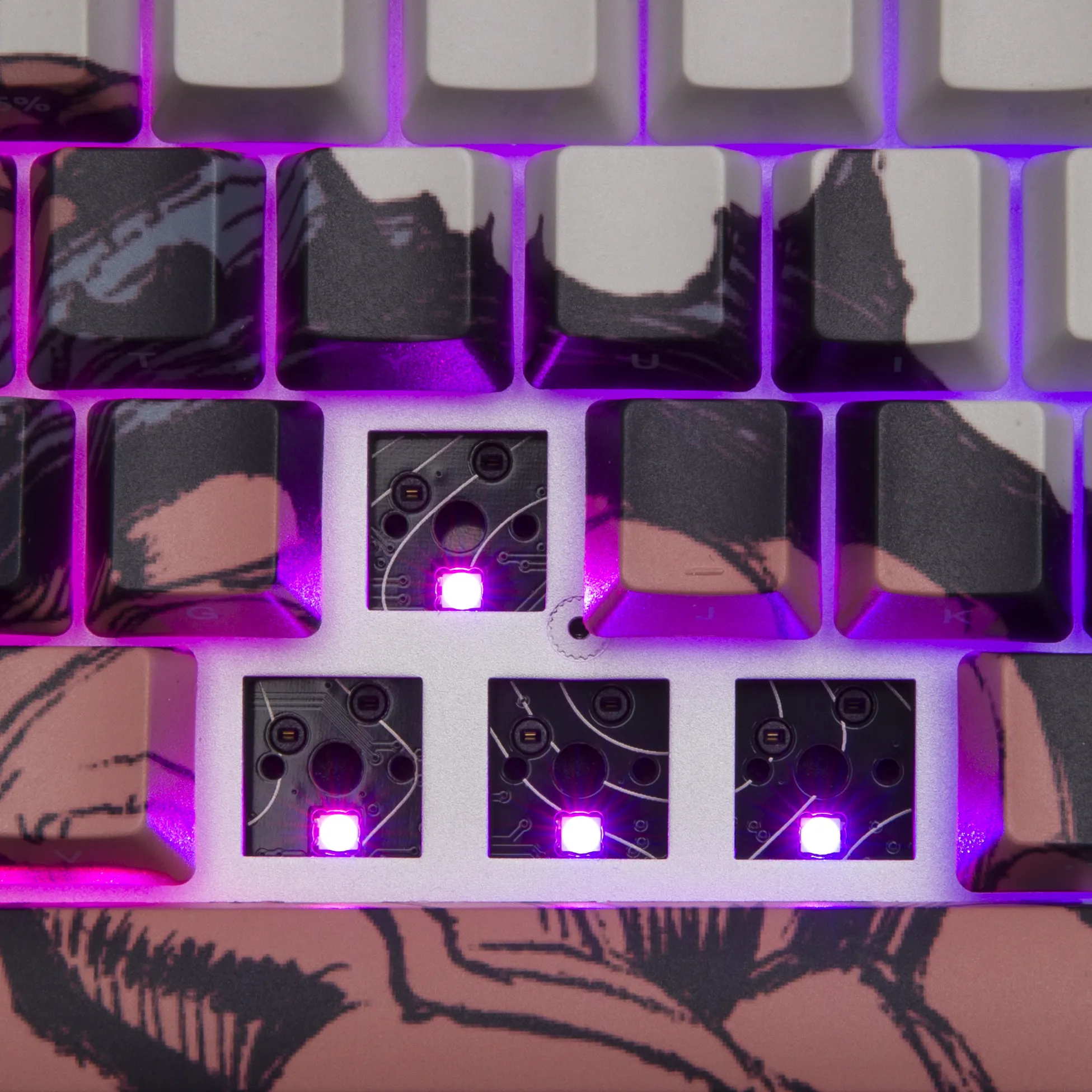 HiGround x Street Fighter - HG x SF Summit 65 Keyboard - Akuma