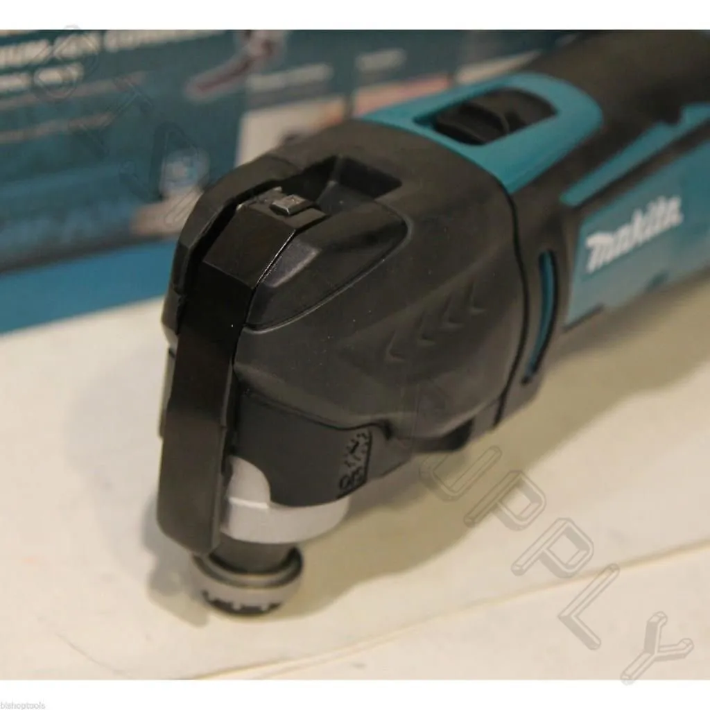 Makita XMT03Z 18-Volt 3.2 Degree 6,000-20,000 Opm Multi-Tool, - Bare Tool