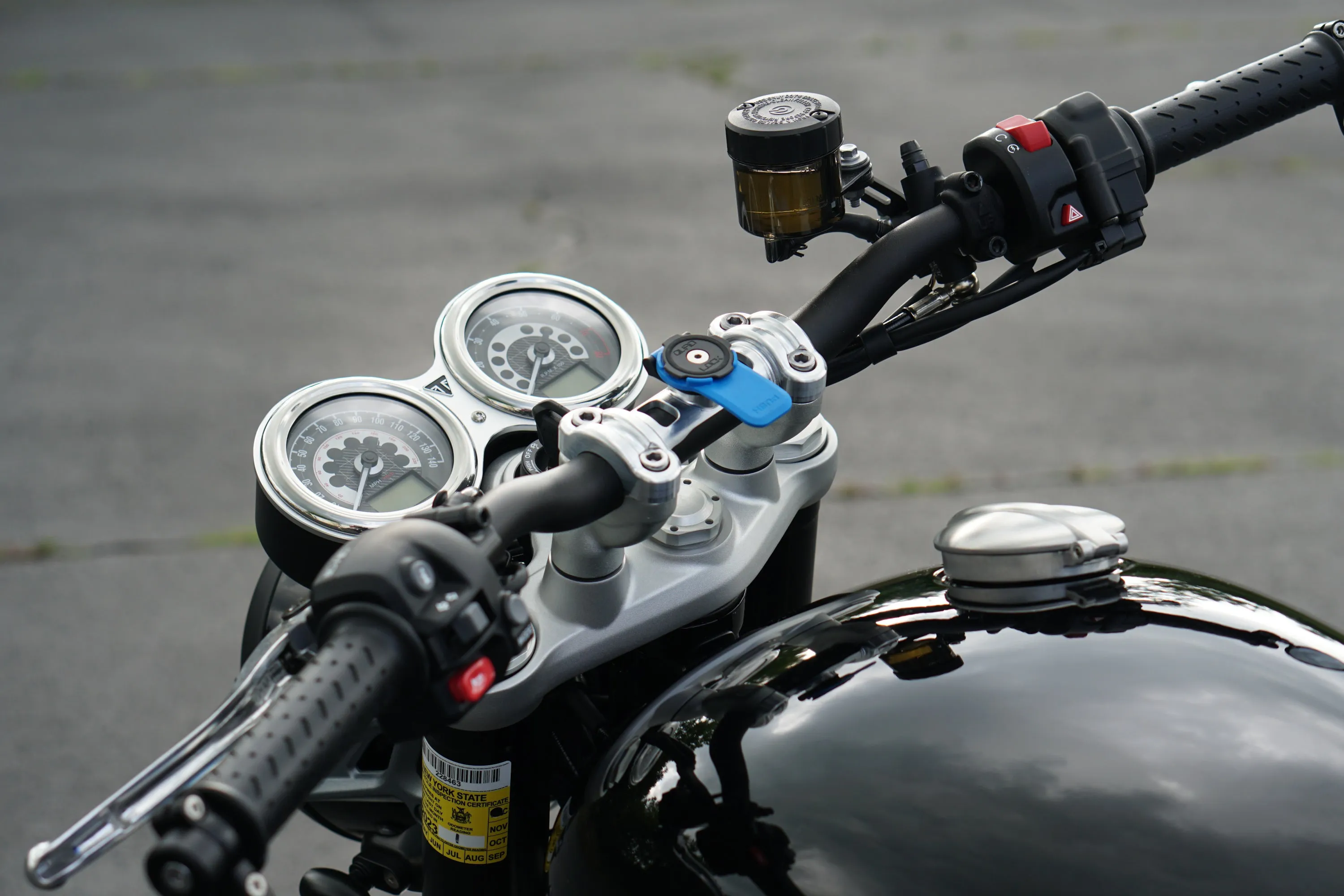 Triumph Speed Twin - Quad Lock Handlebar Machined Top Clamp Mount - Brogue Moto